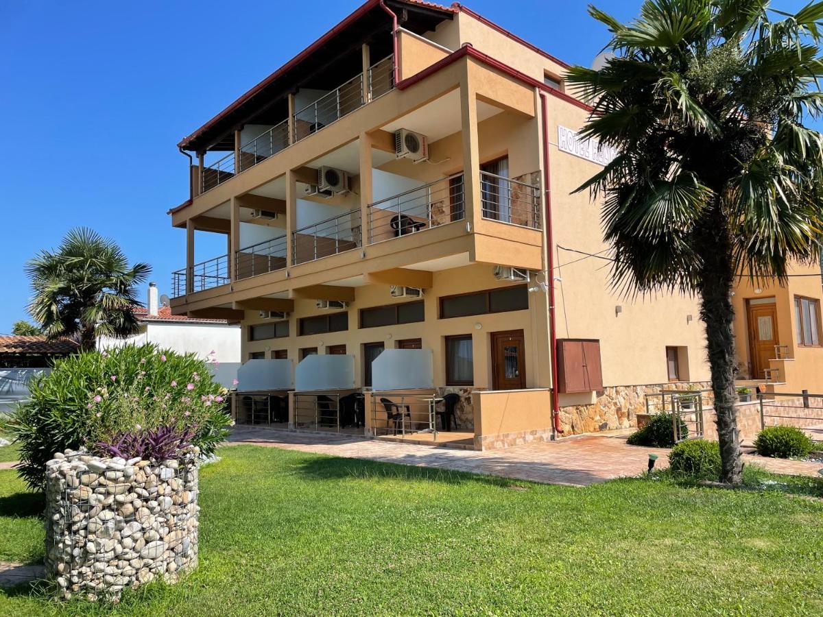 Helios Hotel Stavros  Eksteriør bilde