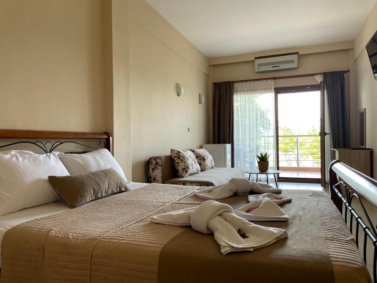 Helios Hotel Stavros  Eksteriør bilde